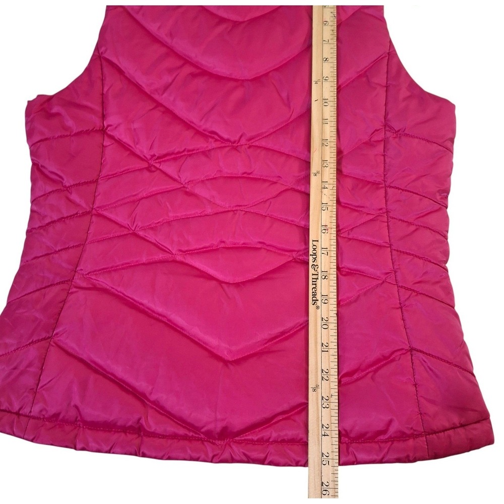 The North Face 550 Down Vest Womens Medium Pink Chevron Quilted Full Zip Puffer - Picture 7 of 9